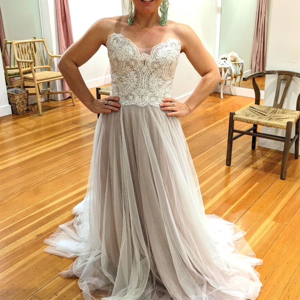 Wtoo Della strapless lace wedding dress label size 10 street 6 (ivory+almond)